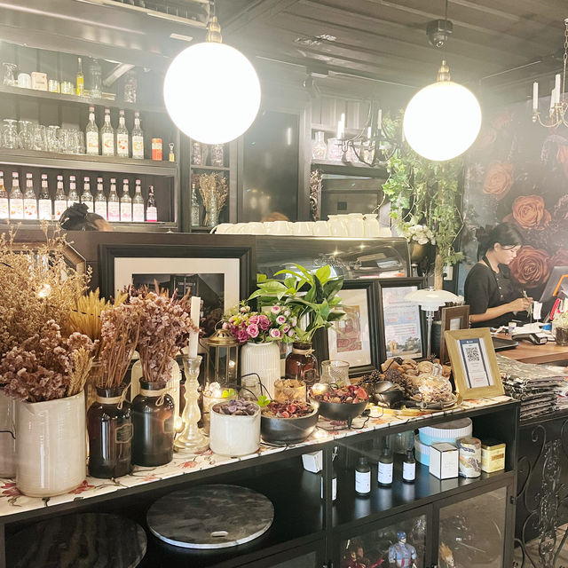 ASTRO HOUSE CAFE บางละมุง 🌟🌟