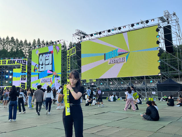 날씨가 환상적이었던 “입크 페스티벌”