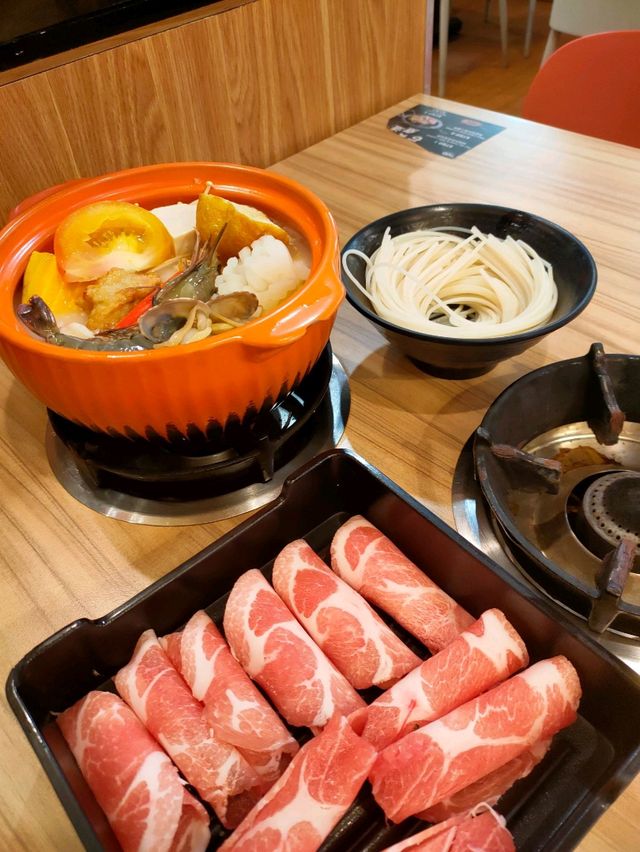 Delicious Hotpot at Two Pesos 