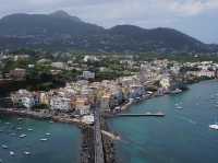 【イタリア・イスキア島】緑の島の城塞アラゴネーゼ城・修道院跡地ホテルに泊まる