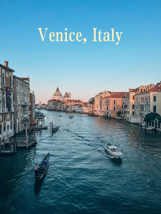 Exploring the Streets and Canals of Venice, Italy 🇮🇹 Exploring the Streets and Canals of Venice, Italy 🇮🇹