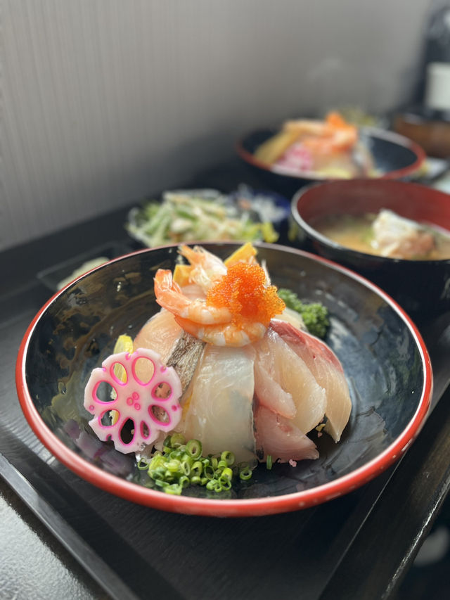 【福岡グルメ】メニュー豊富！新鮮な海鮮丼が食べられるお店🐟