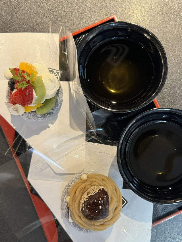 進化系フルーツ大福のカフェ✨
