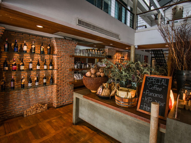 คาเฟ่ร้านอาหารอิตาเลี่ยนสุดโรแมนติก สุขุมวิท