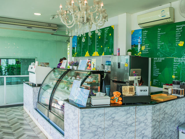 คาเฟ่ริมน้ำเจ้าพระยา 