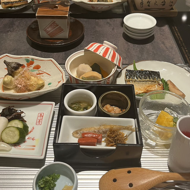 温泉もご飯も最高！“びわ湖花街道”