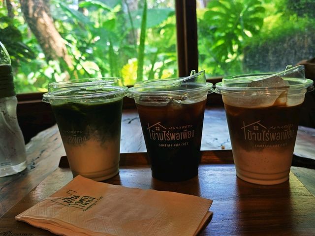 คาเฟ่น่ารัก บ้านไร่พอเพียง แก่งคอย สระบุรี 