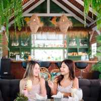 🌴ไปพักผ่อนหัวหิน นอนฟินกับโรงแรมสไตล์ทรอปิคอล 