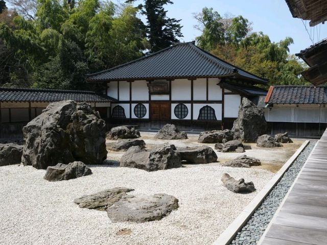 【高岡の名刹】（富山県高岡市　旧国名：越中）