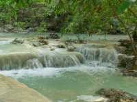 น้ำตกวังก้านเหลือง สระมรกต ลพบุรี  