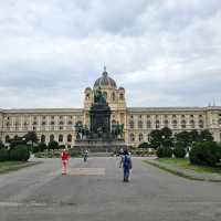 เมืองชายแดนระหว่างประเทศอิตาลี และสวิตเซอร์แลนด์🇮🇹