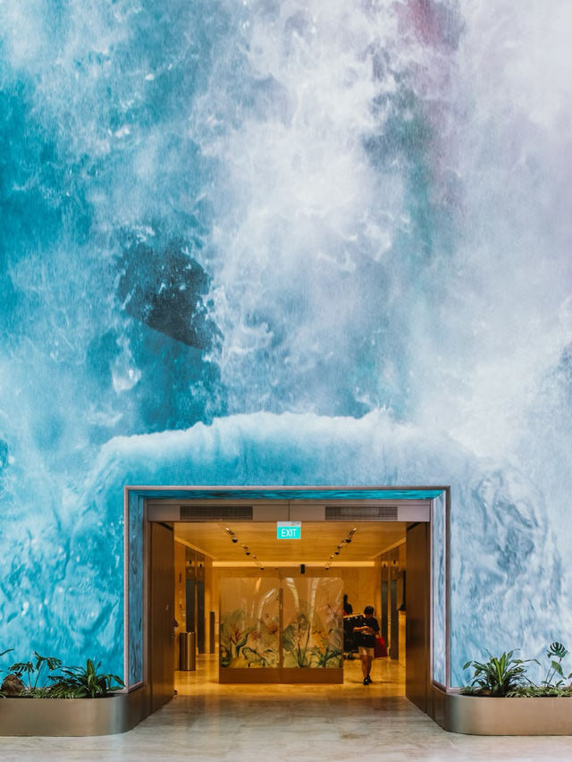 Changi Airport: A Dazzling Gateway to Singapore