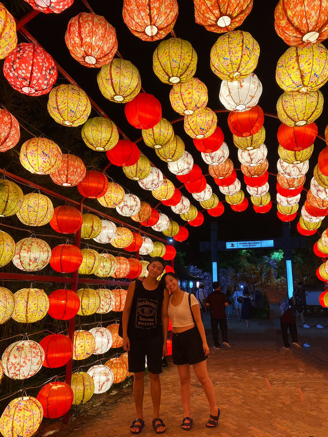 Town fulls of lantern light 🏮