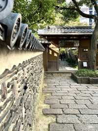 駅からほど近いオフィス街にある日本庭園