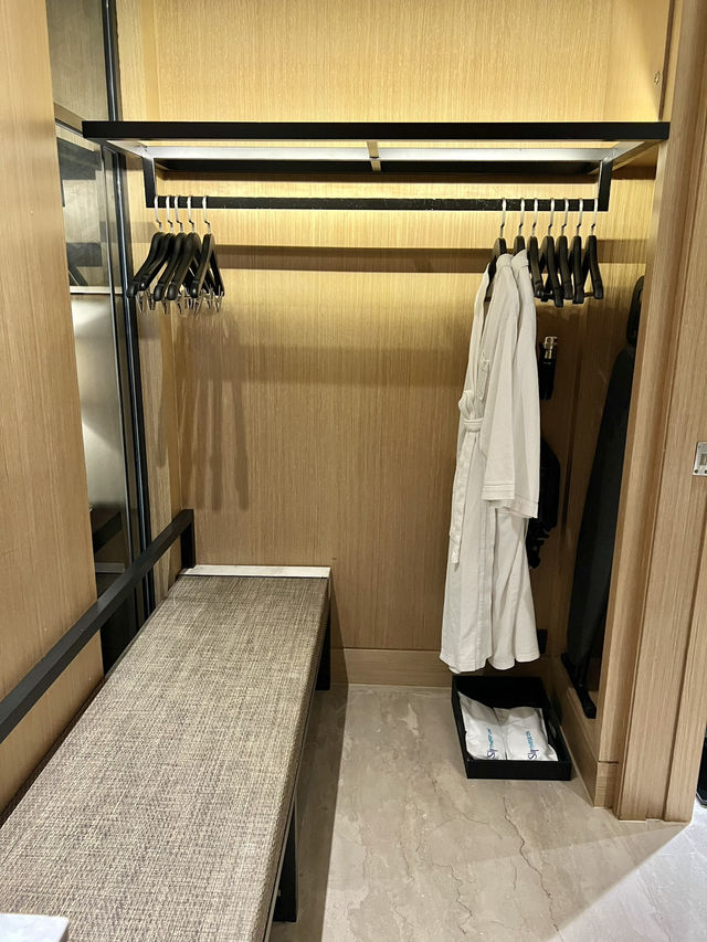 Luxury hotel close to NAIA