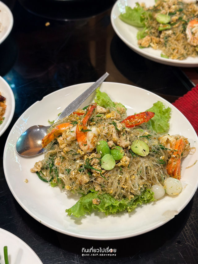 บ้านพึงชม ร้านอาหารไทยในบรรยากาศอบอุ่น