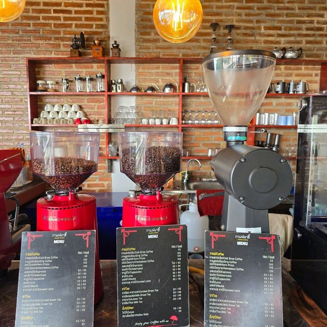 ร้านกาแฟต้นตำรับผาฮี้ ☕️