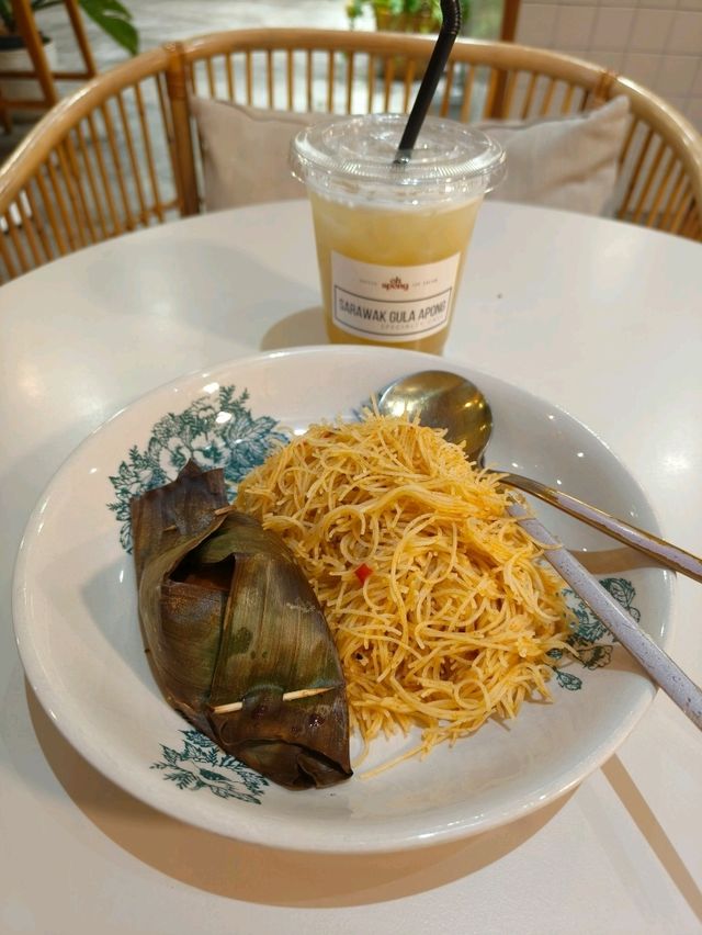 Relaxing Vibes at Oh Apong Café