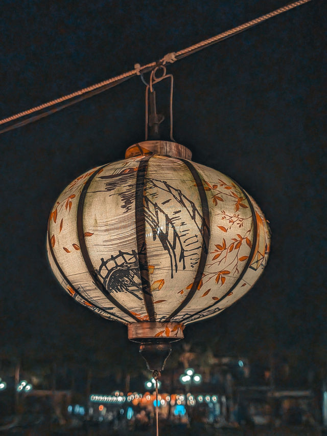 Nighttime Hoi An – the city of lanterns and magic