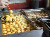 Hong Kong on Foot: Iconic Landmarks and Flavorful Streets