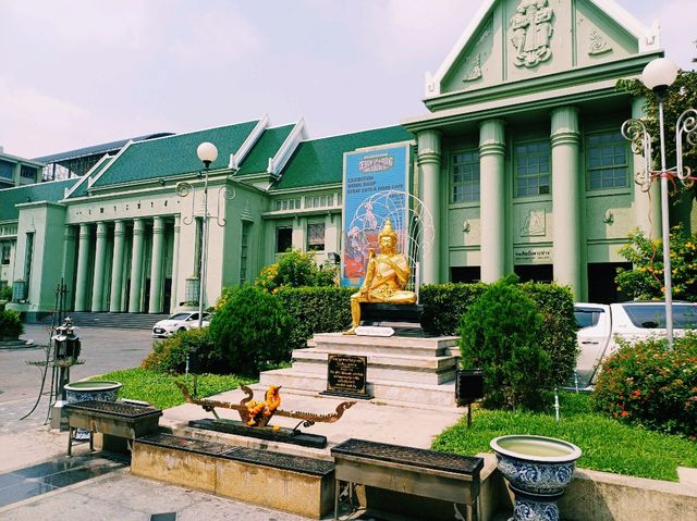 泰國曼谷市中心湄南河畔著名藝術中心建築花園景點：Pohchang Academy of Arts，適合拍照📸打卡