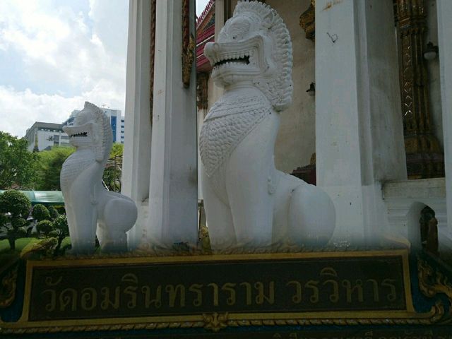 ชมสถาปัตยกรรมไทย@วัดอมรินทร์