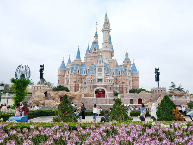 What to not miss when visiting SHANGHAI DISNEYLAND 🏰✨