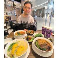荃灣如心廣場一期有一間台灣菜餐廳必食濃湯燉雞麵