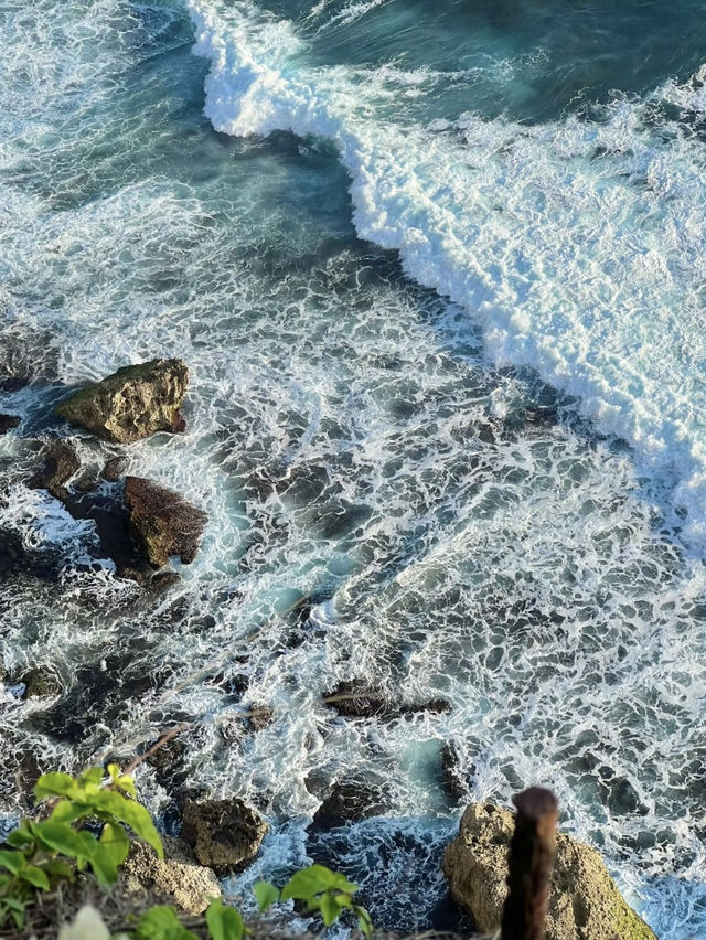 Karang Boma Cliff: Bali’s Breathtaking Coastal Viewpoint 