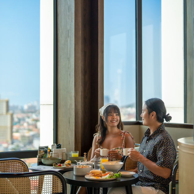 โรงแรมพัทยา rooftop วิวปัง 🌇
