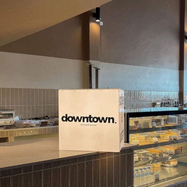 Downtown Shophouse • Ratchaburi  🕍🌾🥐🌨️ 