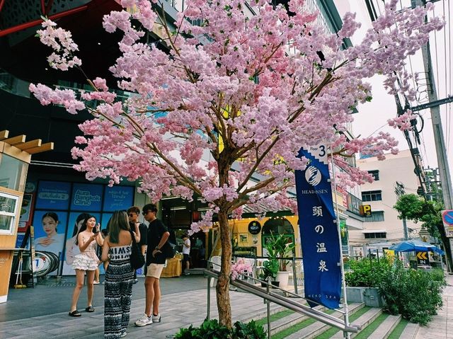 泰國曼谷市中心素坤逸商場商圈時尚一日遊行程，吃喝玩樂一整天，適合休閒逛街打卡拍照📸