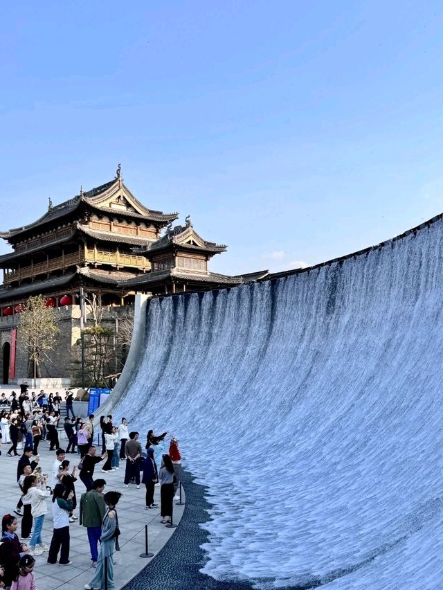 Yanguan Tidal Gate: A Spectacle of the Sea’s Rhythm