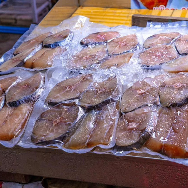 ตลาดน้ำอัมพวาล่าสุด 2025