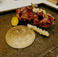 Sky-High Luxury and Flavor: A Sustainable Stay at Marina Bay Sands