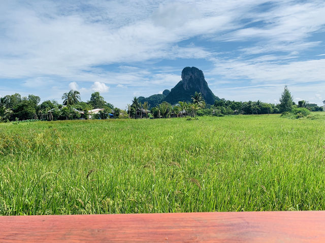 ลานนา วอเตอร์ไซด์ – วิวเขาอกทะลุ บรรยากาศดีๆ