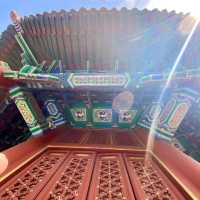Jingshan Park (Beijing) – "Petals with a Palace View"