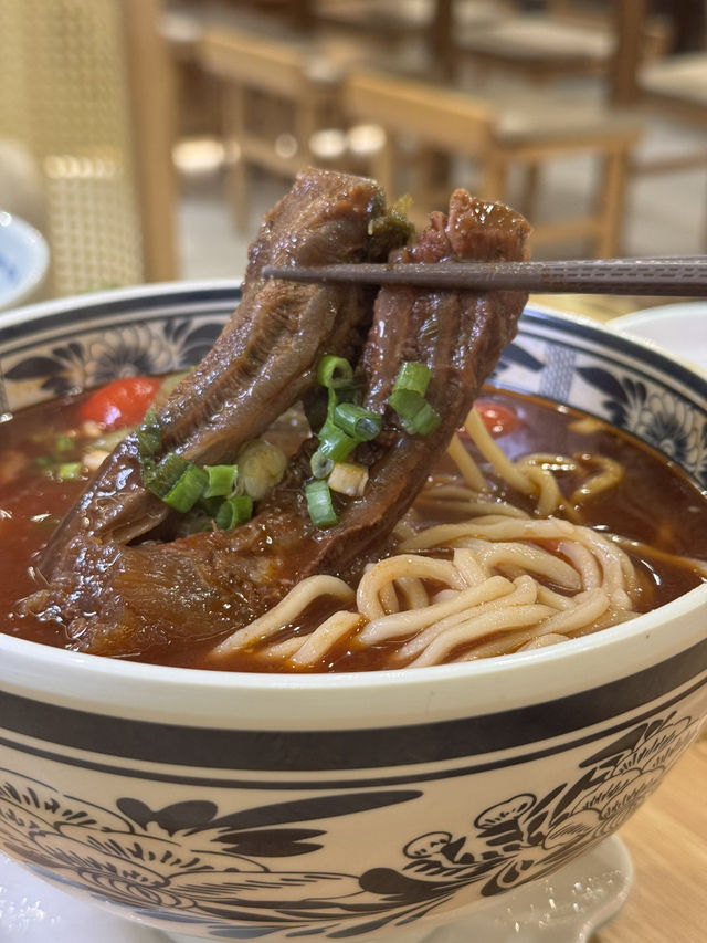  🏚️鐵牛台灣牛肉麵 