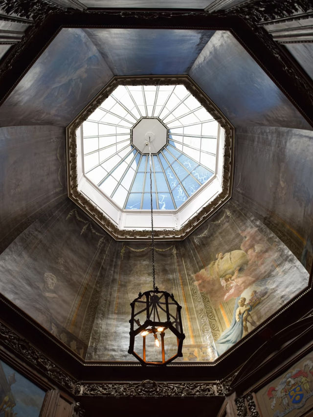 Edinburgh Has Its Own Mr. Darcy Estate | Hopetoun House