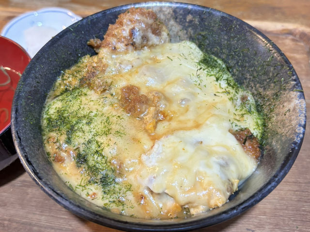 🇯🇵【愛媛県】日本一おいしいカツ丼！行列のできるお店！