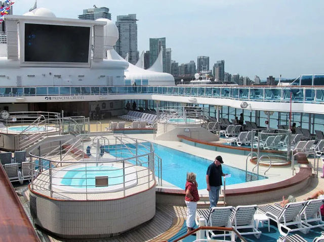 🌺 Coral Princess Cruise: A Tropical Paradise at Sea! 🌴🚢