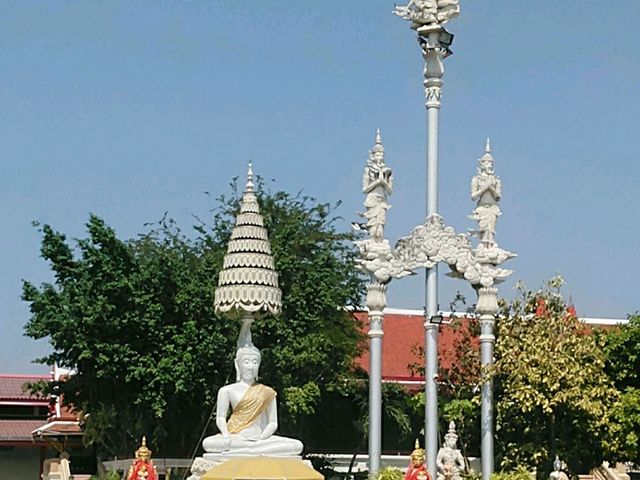 เที่ยว..วัดข่อย เมืองเพชรบุรี