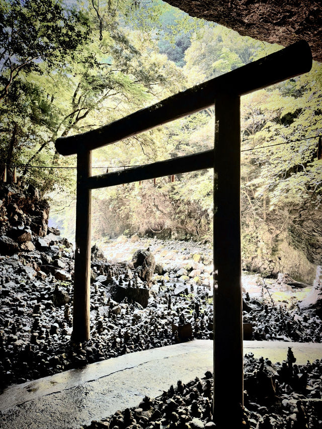 聖地天安河原