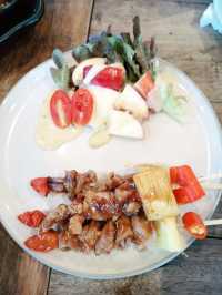 อิ่มโอ่งคาเฟ่สุพรรณ อร่อยในราคาไม่แพง