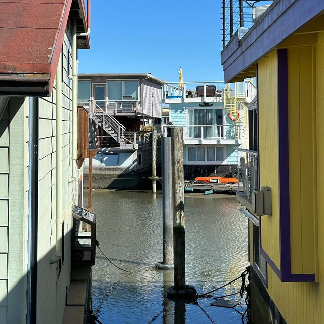 Floating Dreams: The Timeless Allure of Sausalito’s Bohemian Houseboats