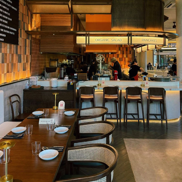 CouCou All Day : ร้านสไตล์ All-Day Dining
