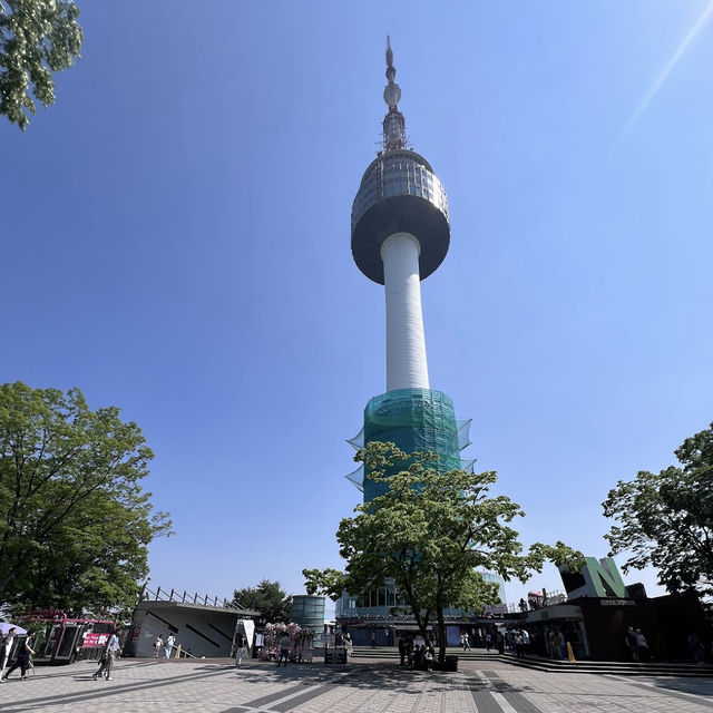 N Seoul Tower (Namsan Tower)