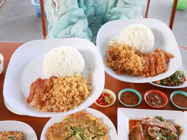 ข้าวหมูทอด Sayyes