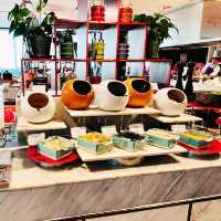 Centara Watergate Pavilion Hotel: A Chic Urban Retreat
