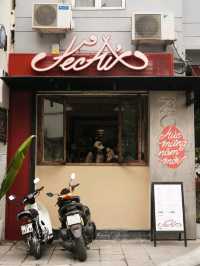 Xe Chỉ is a must-visit for those seeking a refined dining experience in Hanoi,